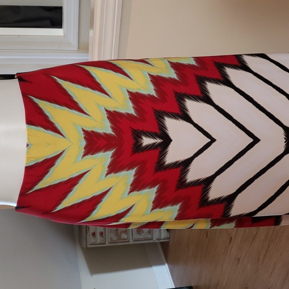 ECI New York Maxi Dress - Picture 2 of 8